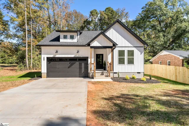 $324,900 | 304 Palmetto Parkway, Belton, SC 29627