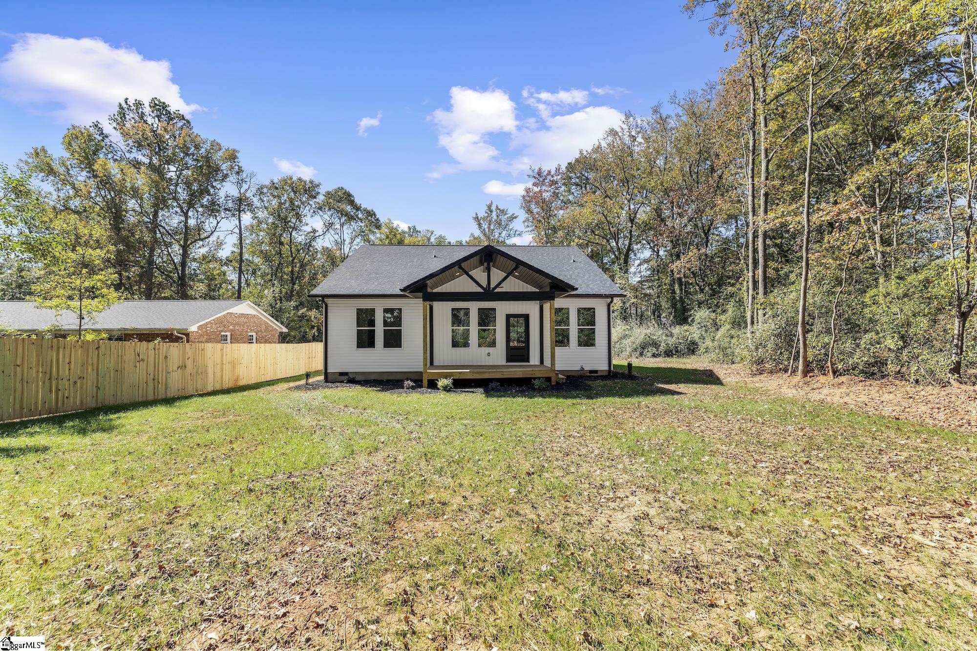 304 Palmetto Parkway Belton, SC 29627 - Photo 27 of 31