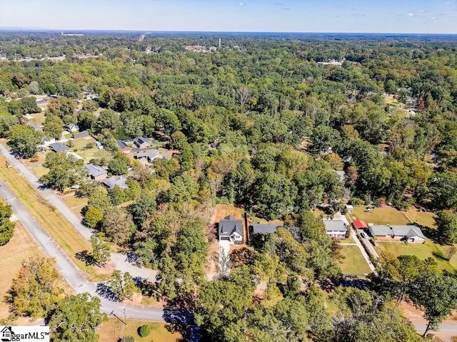 $324,900 | 304 Palmetto Parkway, Belton, SC 29627