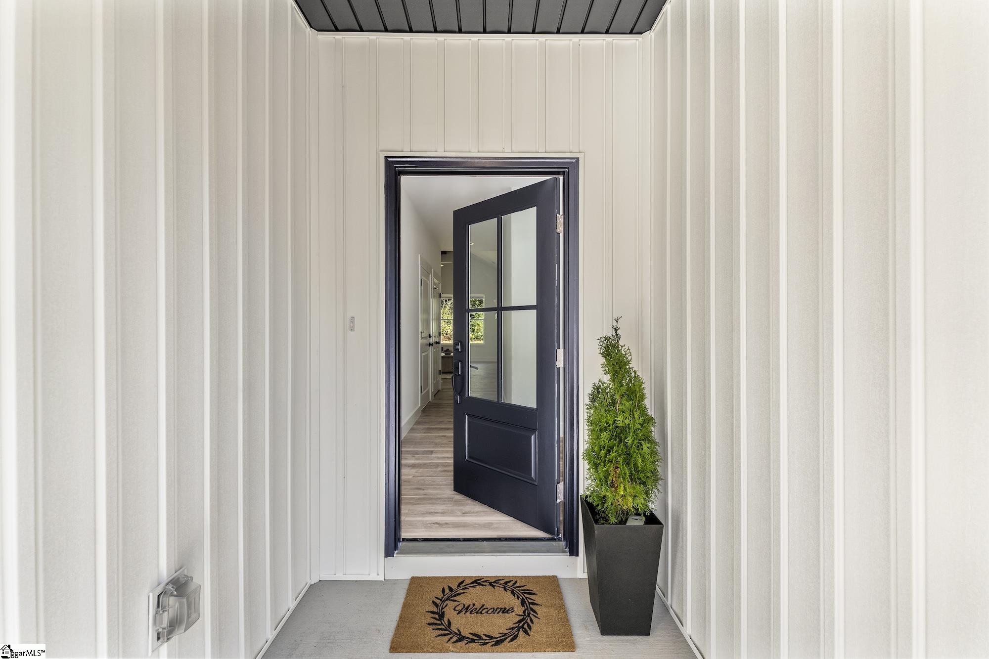 304 Palmetto Parkway Belton, SC 29627 - Photo 3 of 31