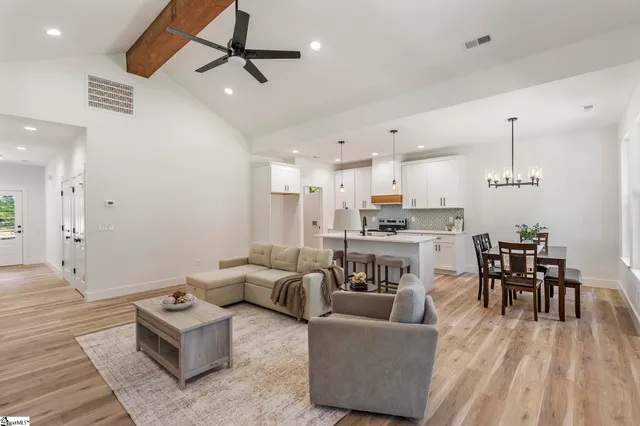 $324,900 | 304 Palmetto Parkway, Belton, SC 29627