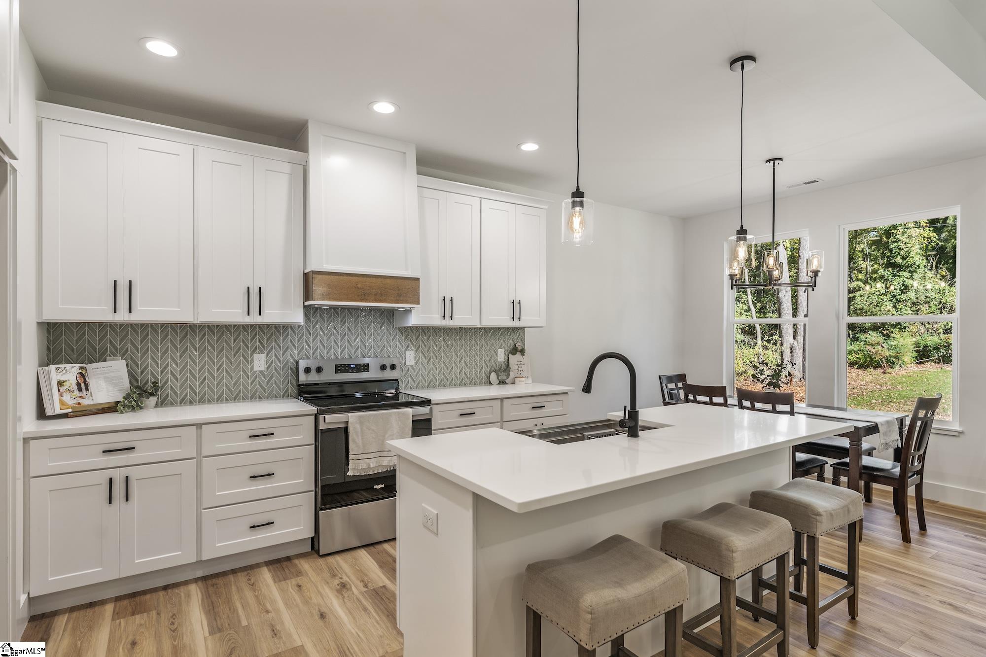 304 Palmetto Parkway Belton, SC 29627 - Photo 8 of 31