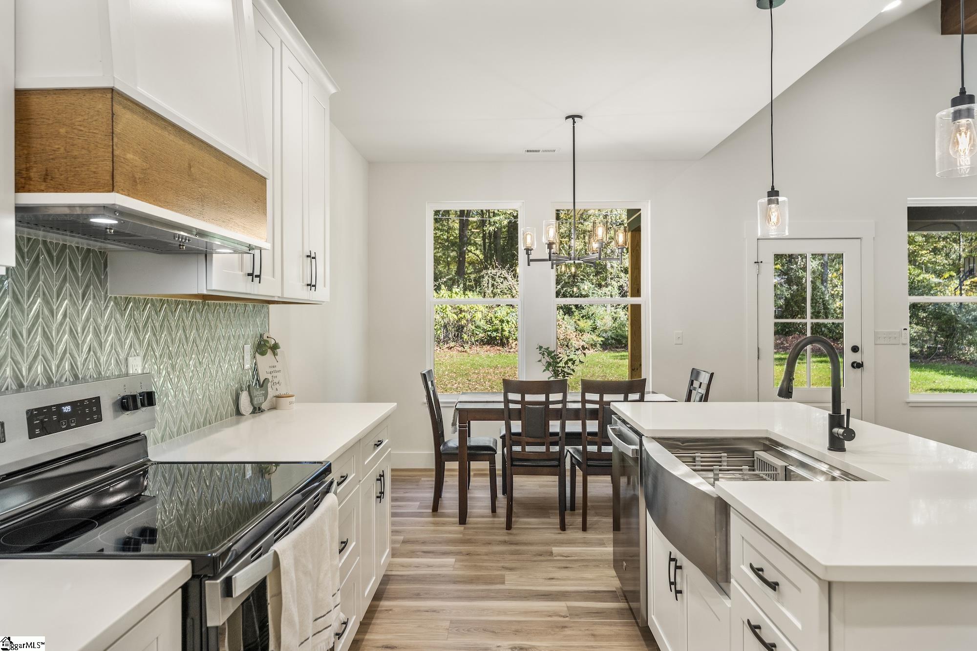 304 Palmetto Parkway Belton, SC 29627 - Photo 10 of 31