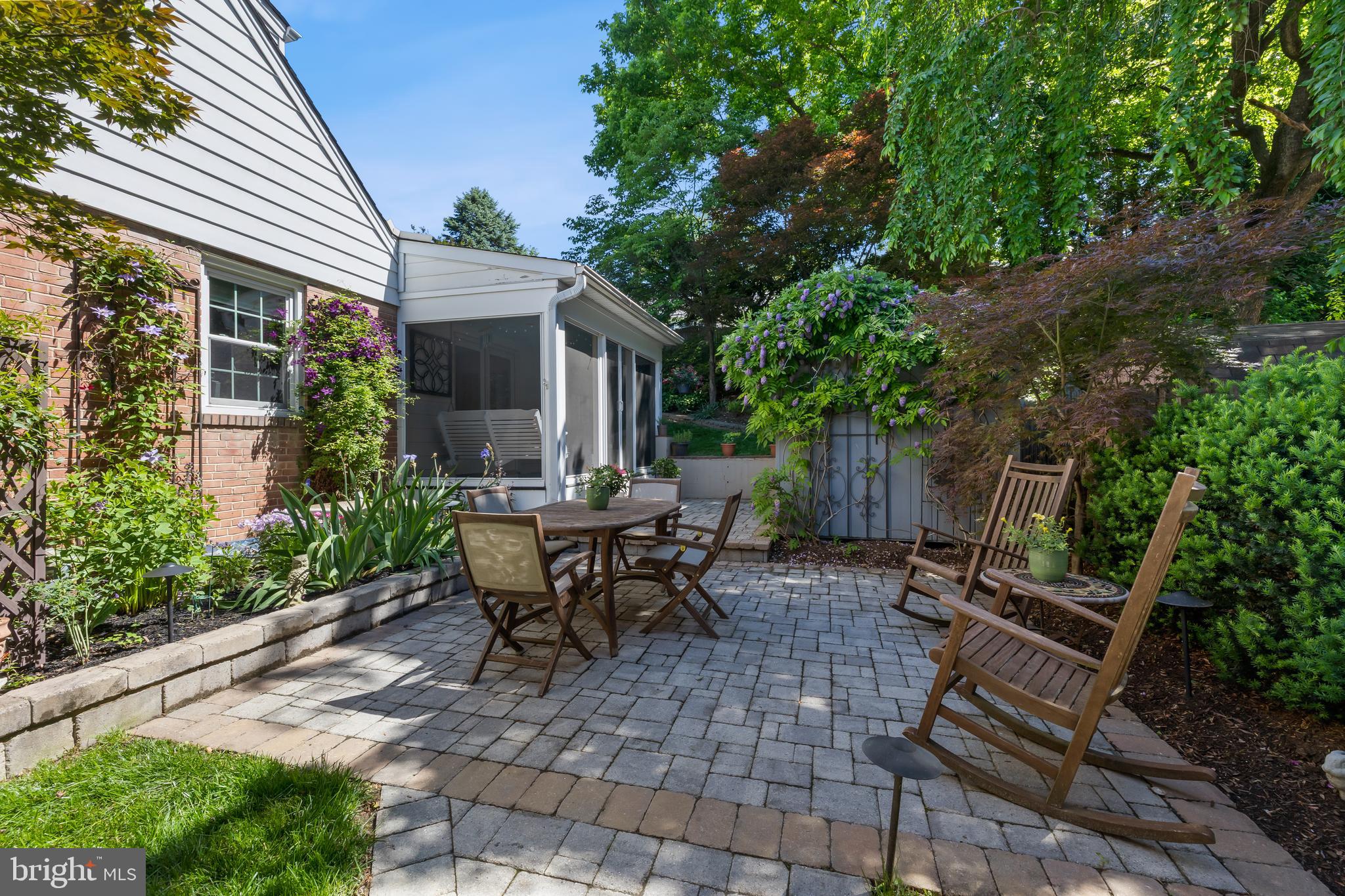 4711 Edgefield Road Bethesda, MD 20814 - Photo 39 of 48 Gorgeous side patio