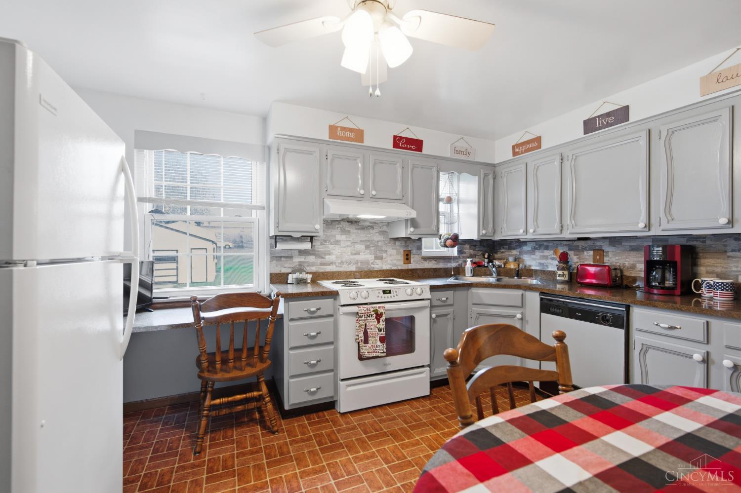 531 West Kemper Road Springdale, OH 45246 - Photo 5 of 25