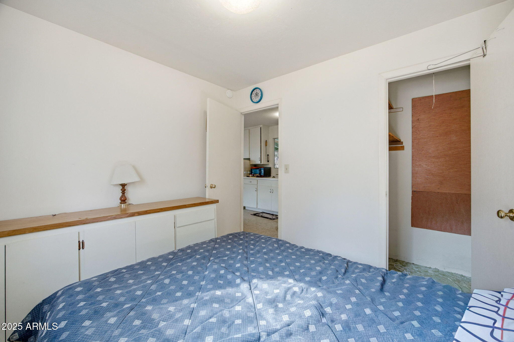 2887 Center Road Overgaard, AZ 85933 - Photo 14 of 31 a room with a sink and a mirror