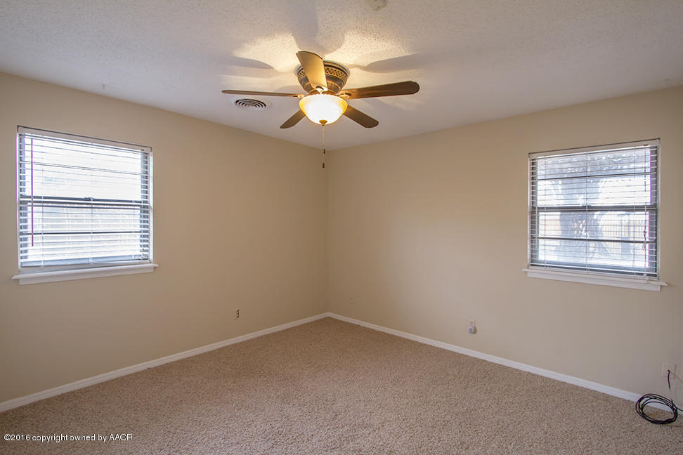 6815 Rochelle Lane Amarillo, TX 79109 - Photo 15 of 21 Bedroom