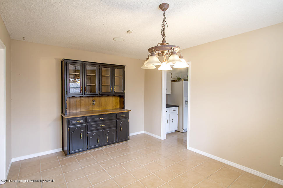 6815 Rochelle Lane Amarillo, TX 79109 - Photo 7 of 21 Dining Room