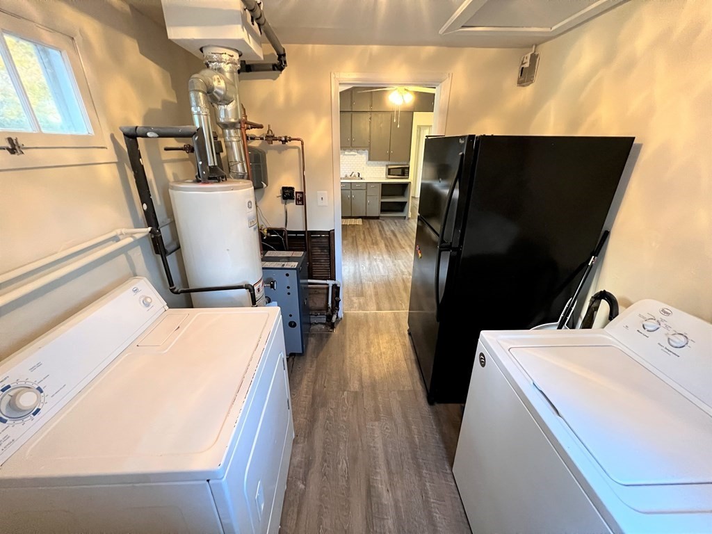 186 Corcoran Boulevard Springfield, MA 01118 - Photo 7 of 39
