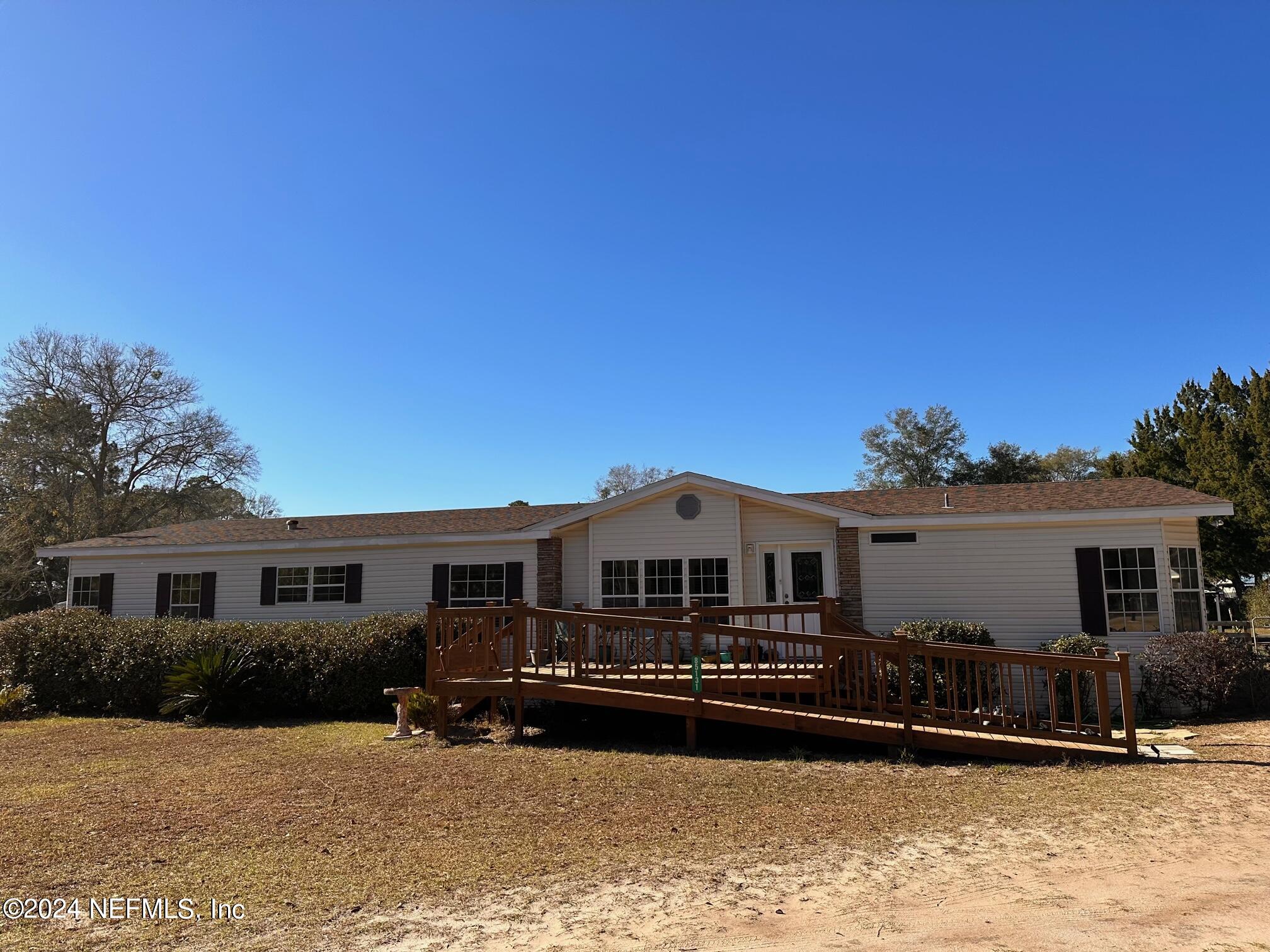 85131 Deleene Road Yulee, FL 32097 - Photo 2 of 39 01 (1)