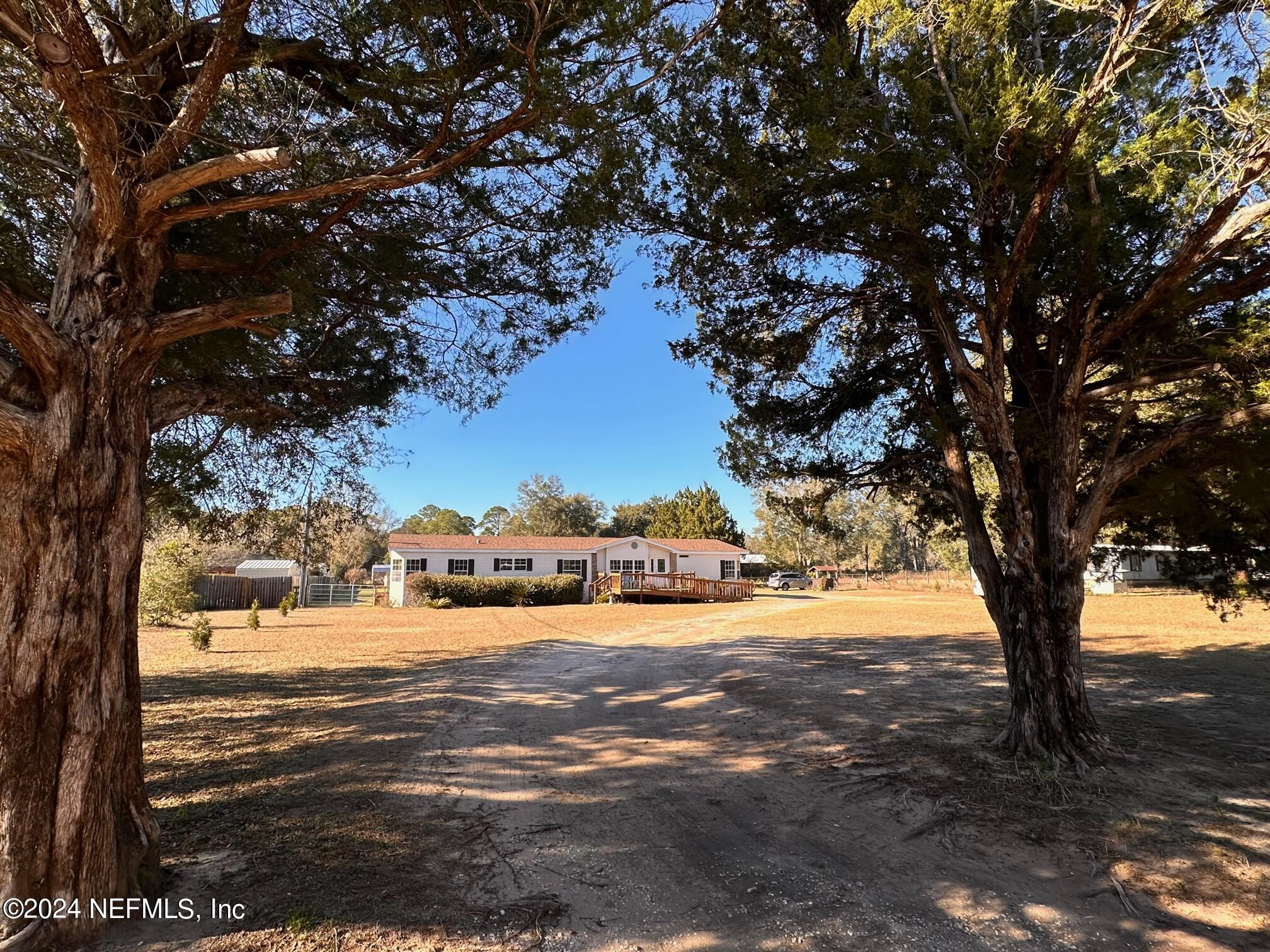 85131 Deleene Road Yulee, FL 32097 - Photo 3 of 39 01 (2)