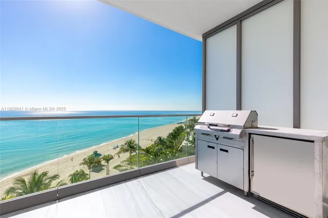 $32,500 | 18975 Collins Avenue, Unit 600, Sunny Isles Beach, FL 33160