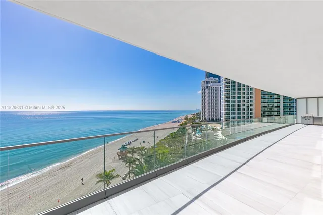 $32,500 | 18975 Collins Avenue, Unit 600, Sunny Isles Beach, FL 33160