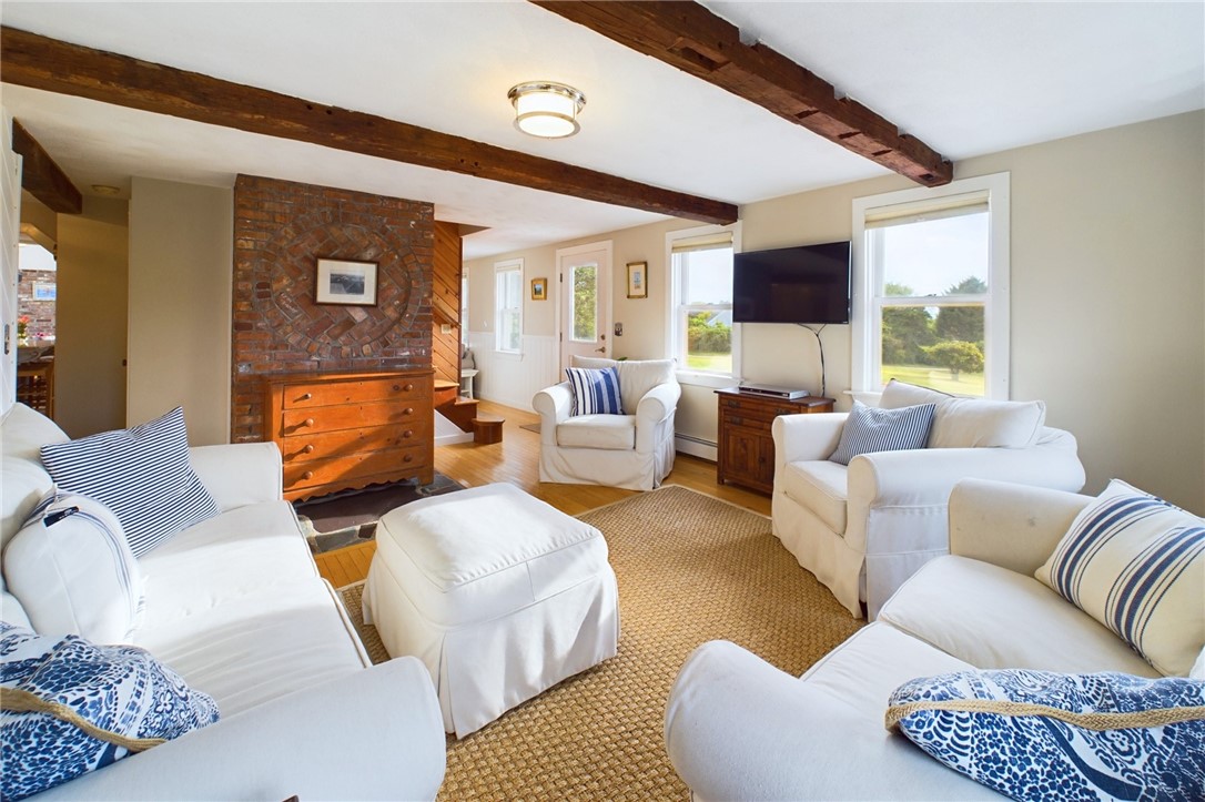 1087 Lakeside Drive Block Island, RI 02807 - Photo 12 of 33