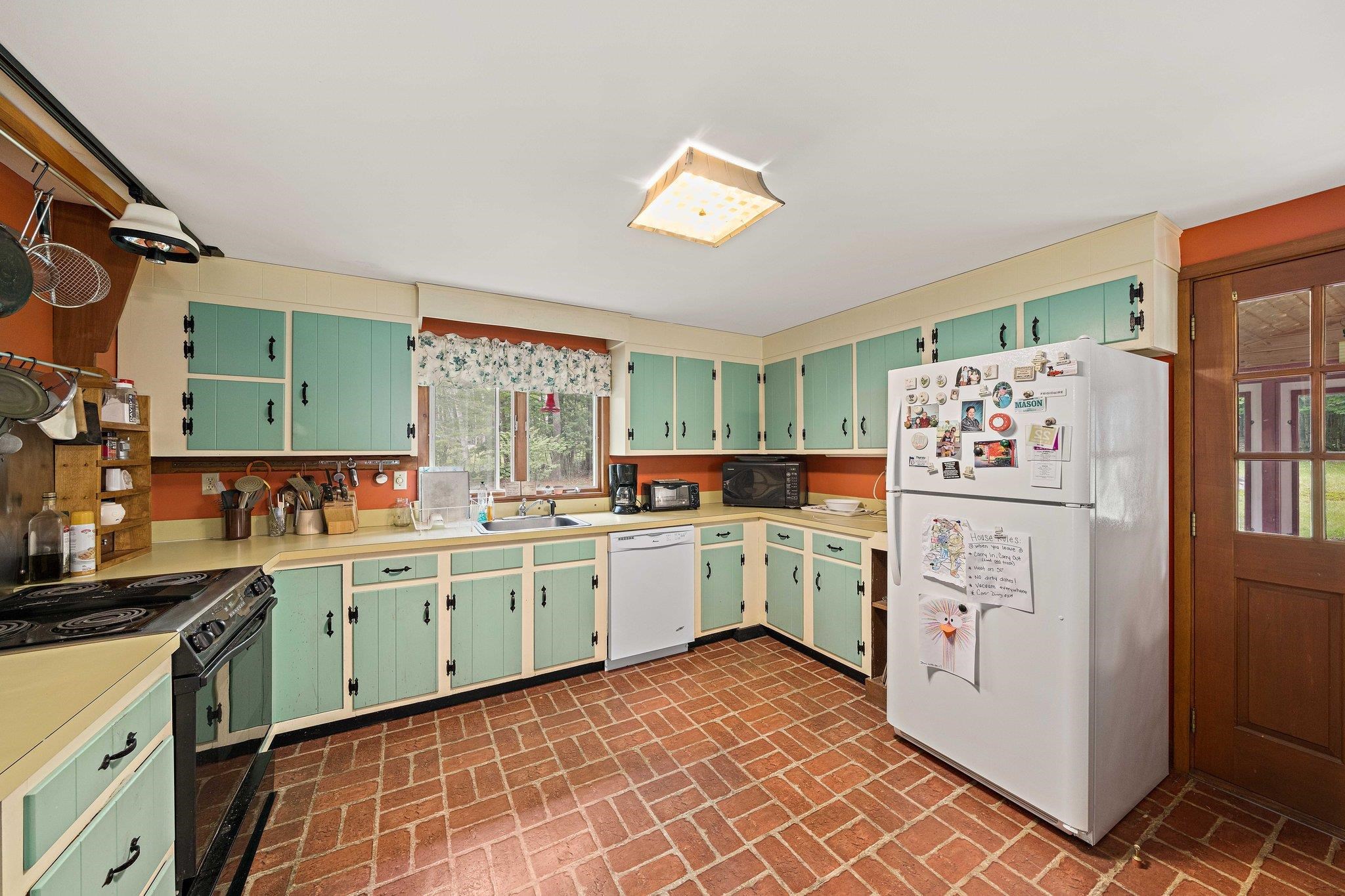 3 Stoddard Road Wolfeboro, NH 03894 - Photo 13 of 40