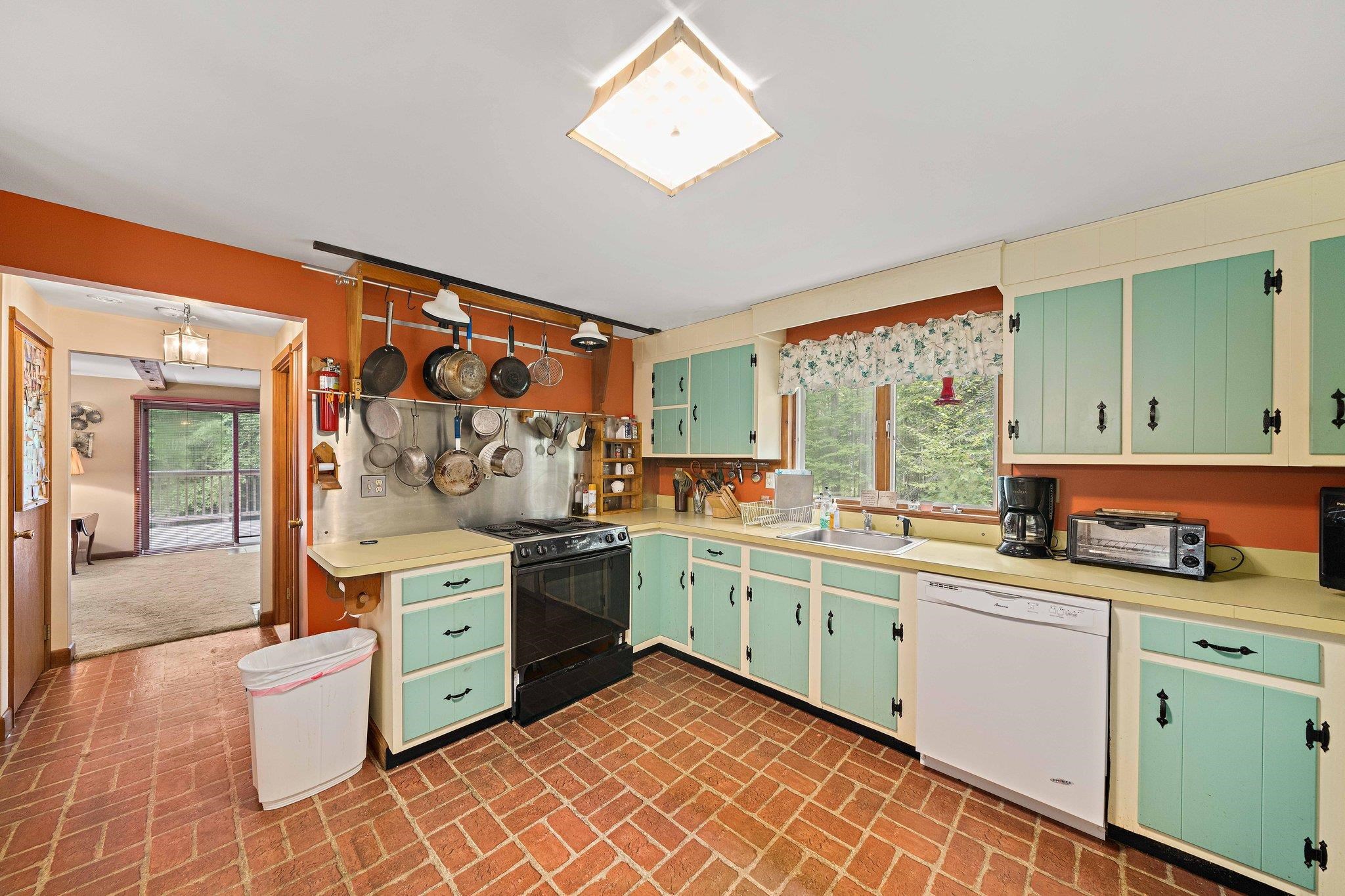 3 Stoddard Road Wolfeboro, NH 03894 - Photo 16 of 40