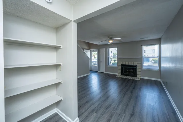 $200,000 | 235 Pineshadow Drive, Goose Creek, SC 29445