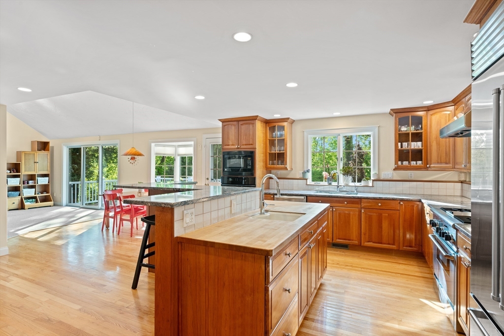 44 Lincoln Street Lexington, MA 02421 - Photo 6 of 42