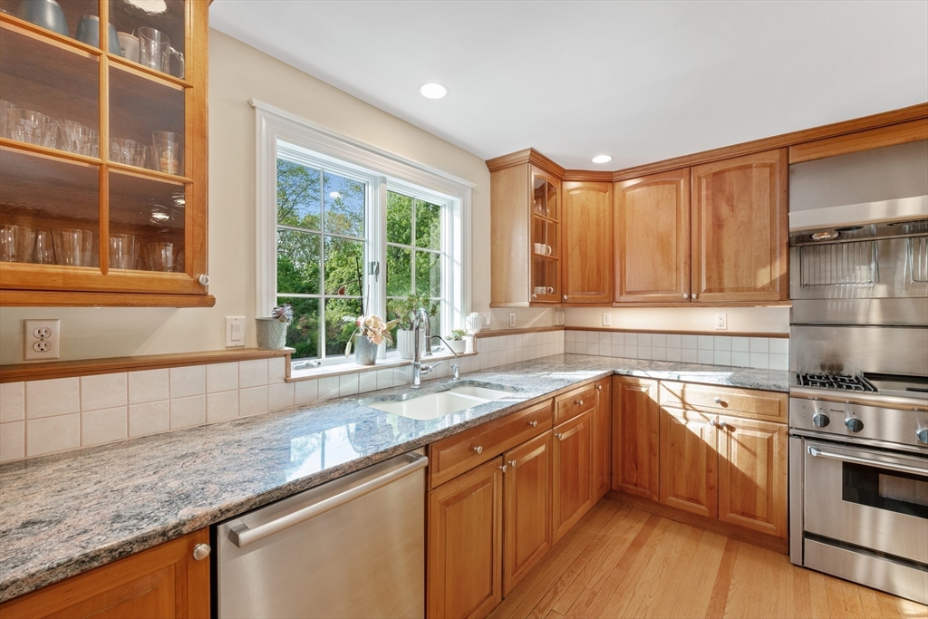 44 Lincoln Street Lexington, MA 02421 - Photo 8 of 42