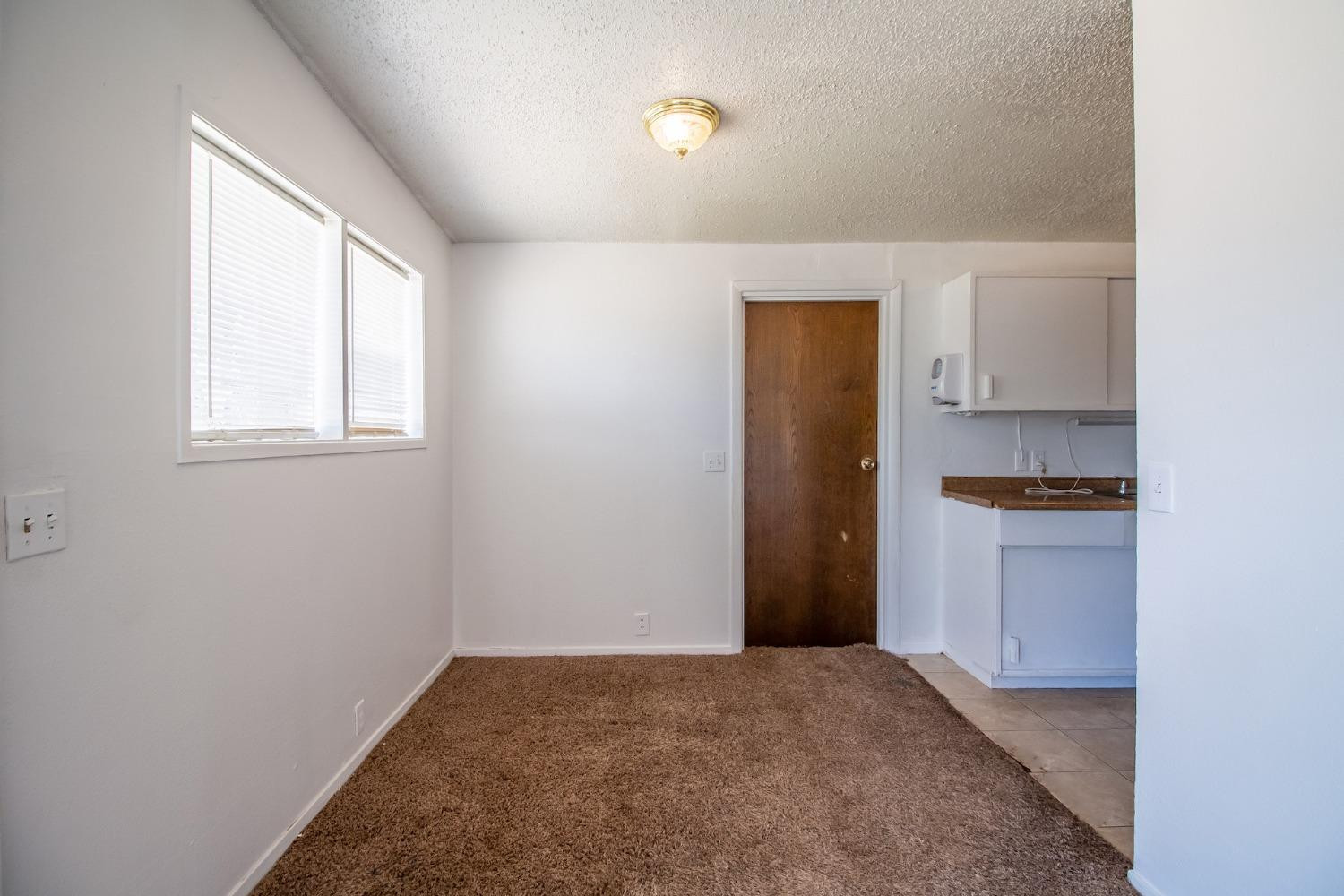 2714 62nd Street Lubbock, TX 79413 - Photo 9 of 28