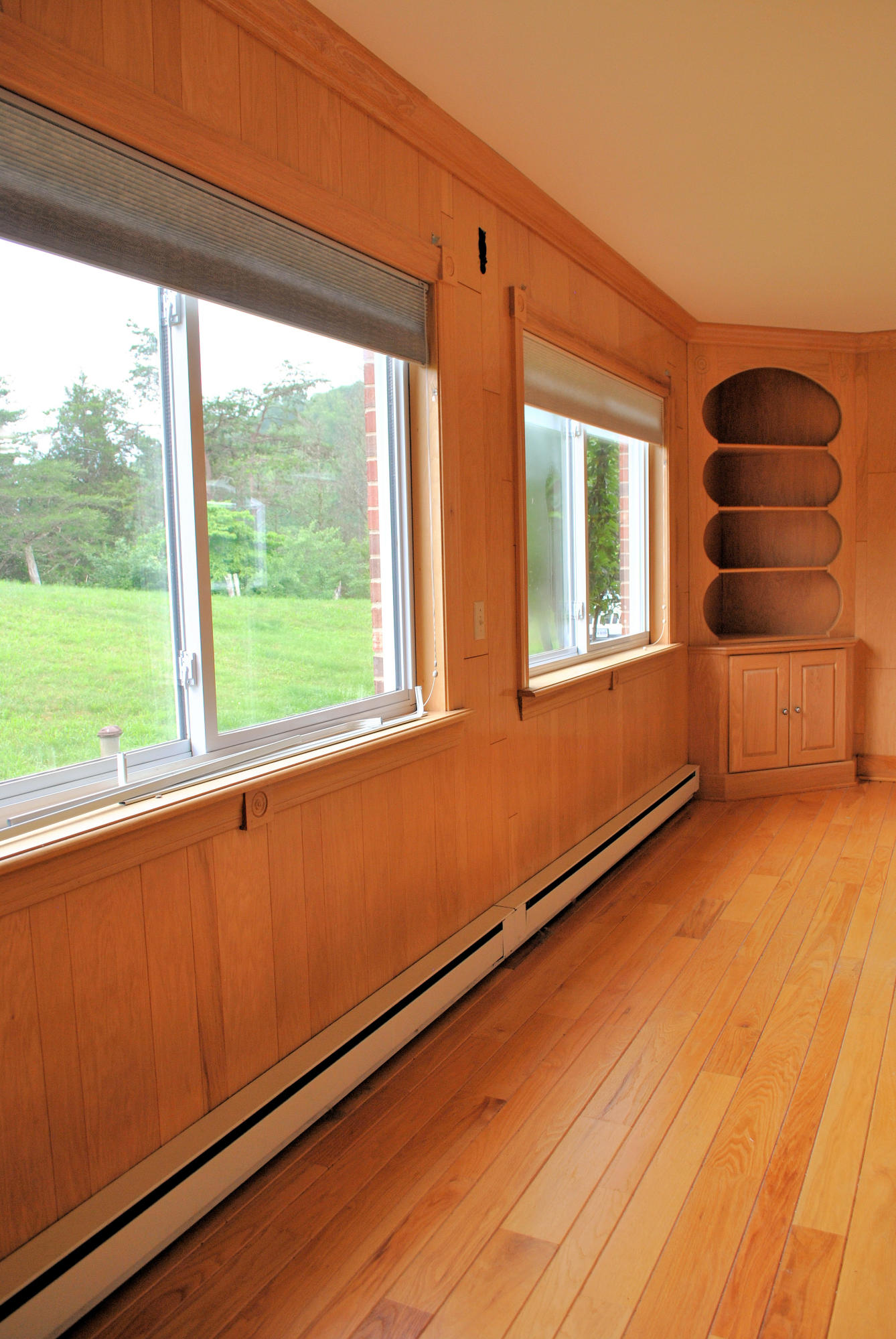 240 Fawn Lane Riner, VA 24149 - Photo 23 of 95 Back Sunroom
