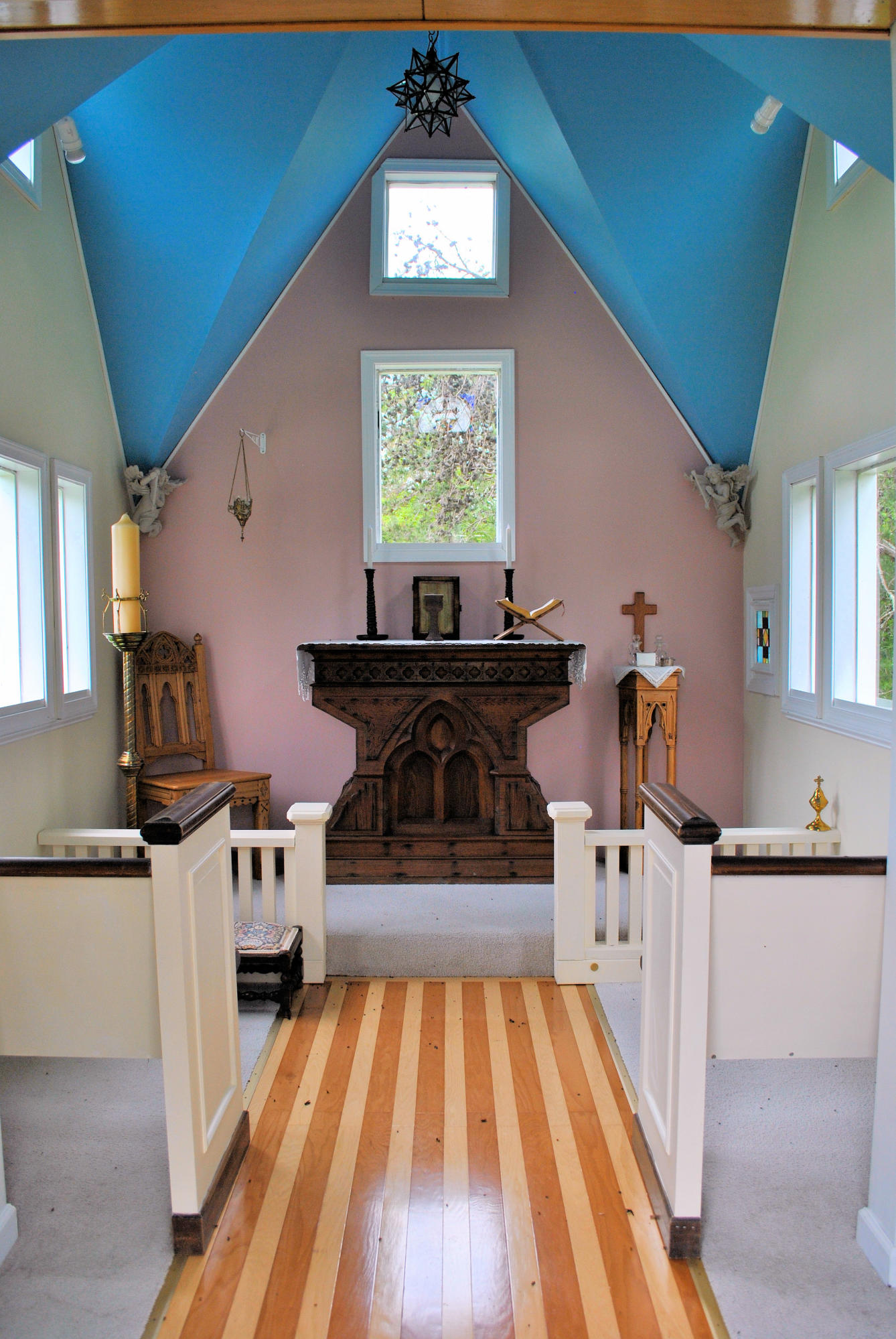 240 Fawn Lane Riner, VA 24149 - Photo 85 of 95 Inside Chapel