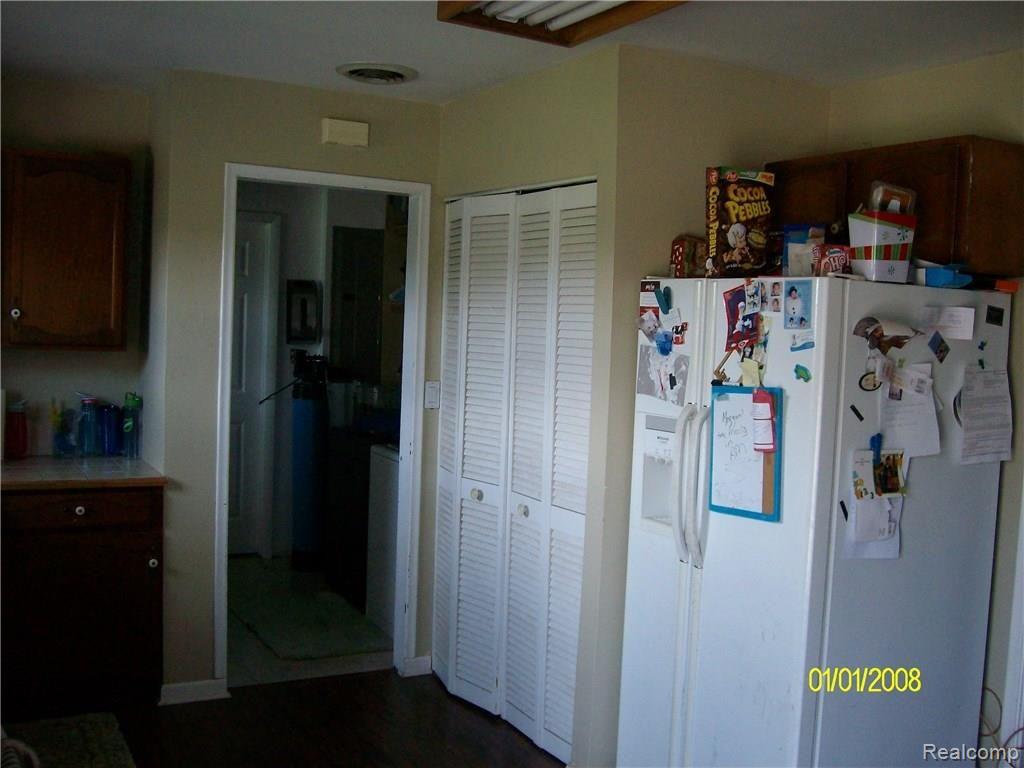 8509 Lamoreaux Road Fowlerville, MI 48836 - Photo 4 of 13 SANY1764.JPG
