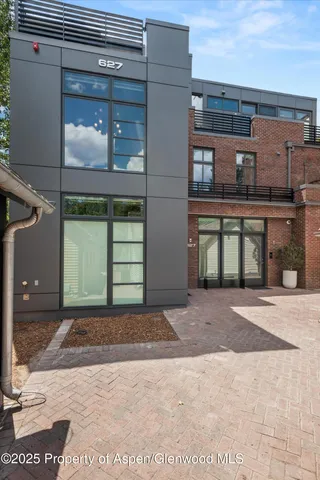 $250,000 | 627 East Hopkins Avenue, Aspen, CO 81611