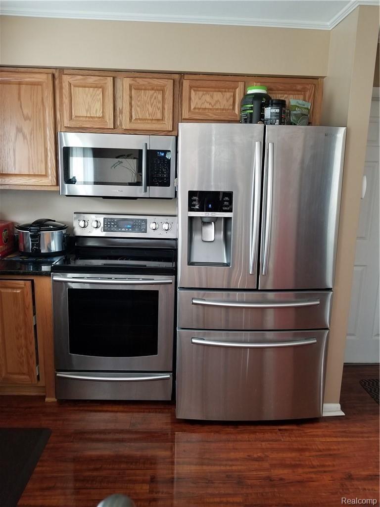 5775 Coomer Road West Bloomfield, MI 48324 - Photo 6 of 33 20180904_154128.jpg