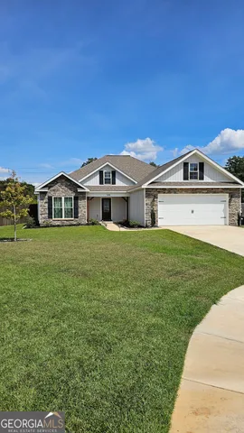 $2,200 | 208 Huxley Terrace, Bonaire, GA 31005