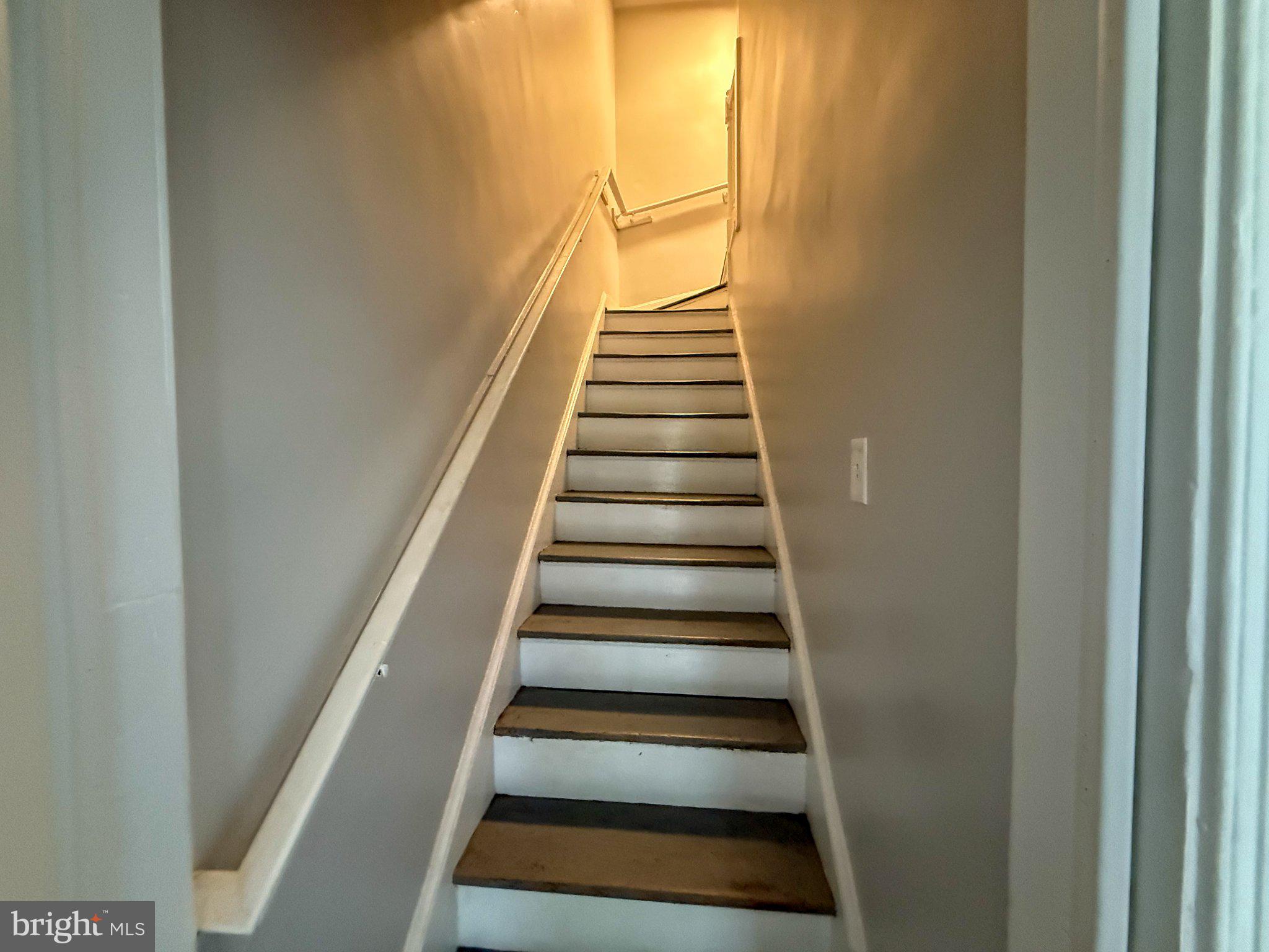 102 O Street Southwest, Unit 2 Washington, DC 20024 - Photo 3 of 12 Inviting ascent to new possibilities.