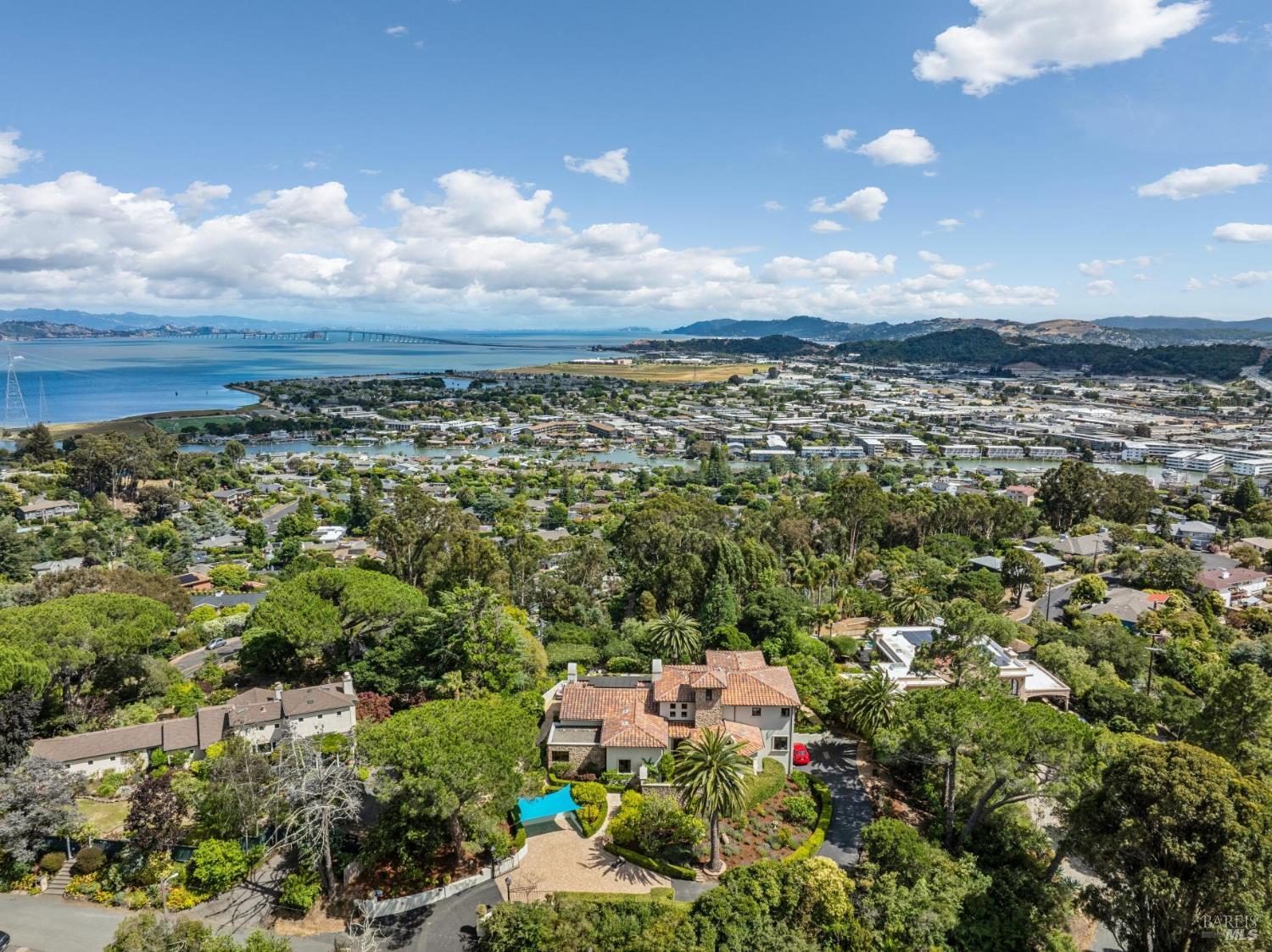 40 West Seaview Avenue San Rafael, CA 94901 - Photo 2 of 68