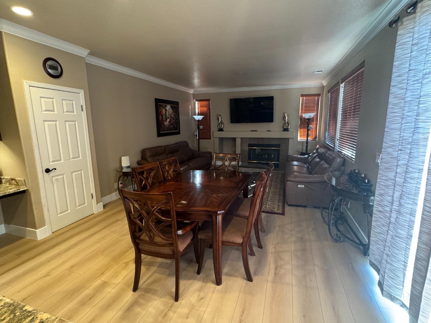 10 Rhine Circle Salinas, CA 93906 - Photo 20 of 50 a dining room with furniture and window