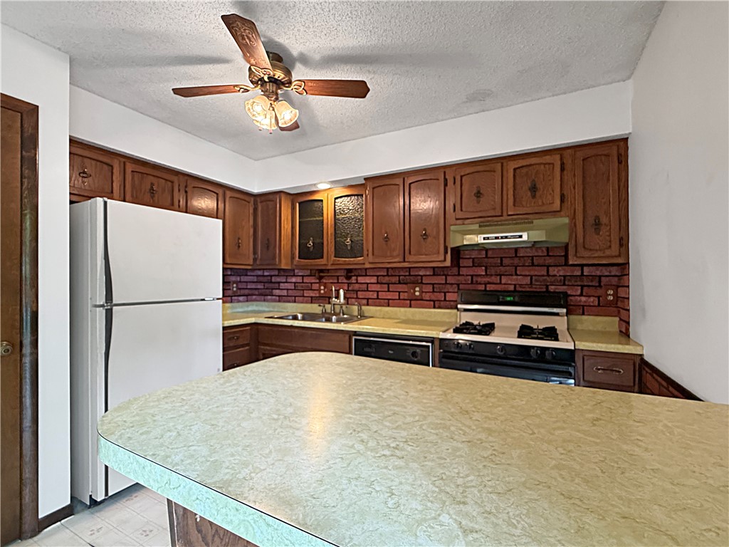 4870 East Baker Woods Lane Decatur, IL 62521 - Photo 9 of 25