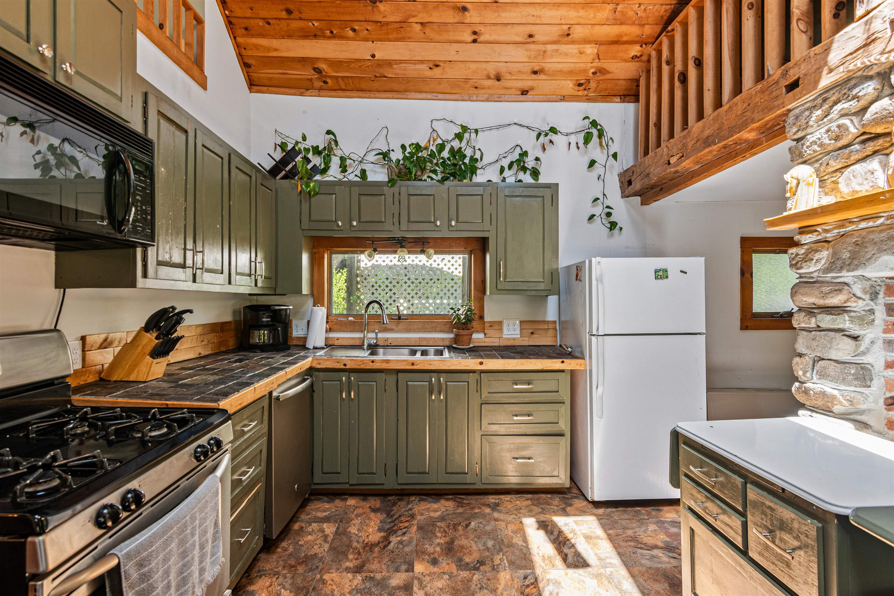 13 Brook Road Montgomery, VT 05476 - Photo 7 of 33 Gallery Image 7