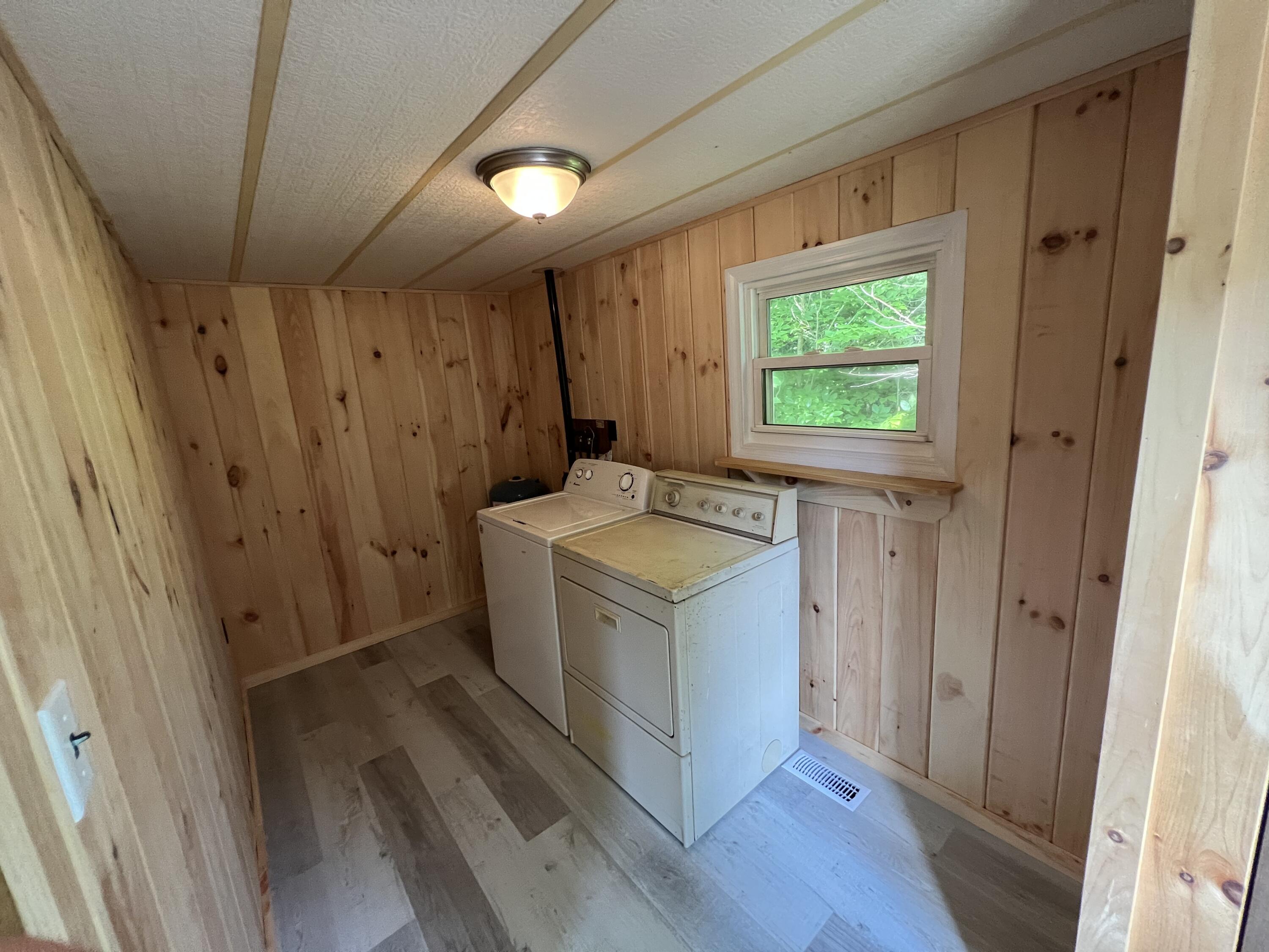 574 Lewiston Road Topsham, ME 04086 - Photo 15 of 29 0EDE6910-7CB1-41C6-8BBD-ADD69BB835B9