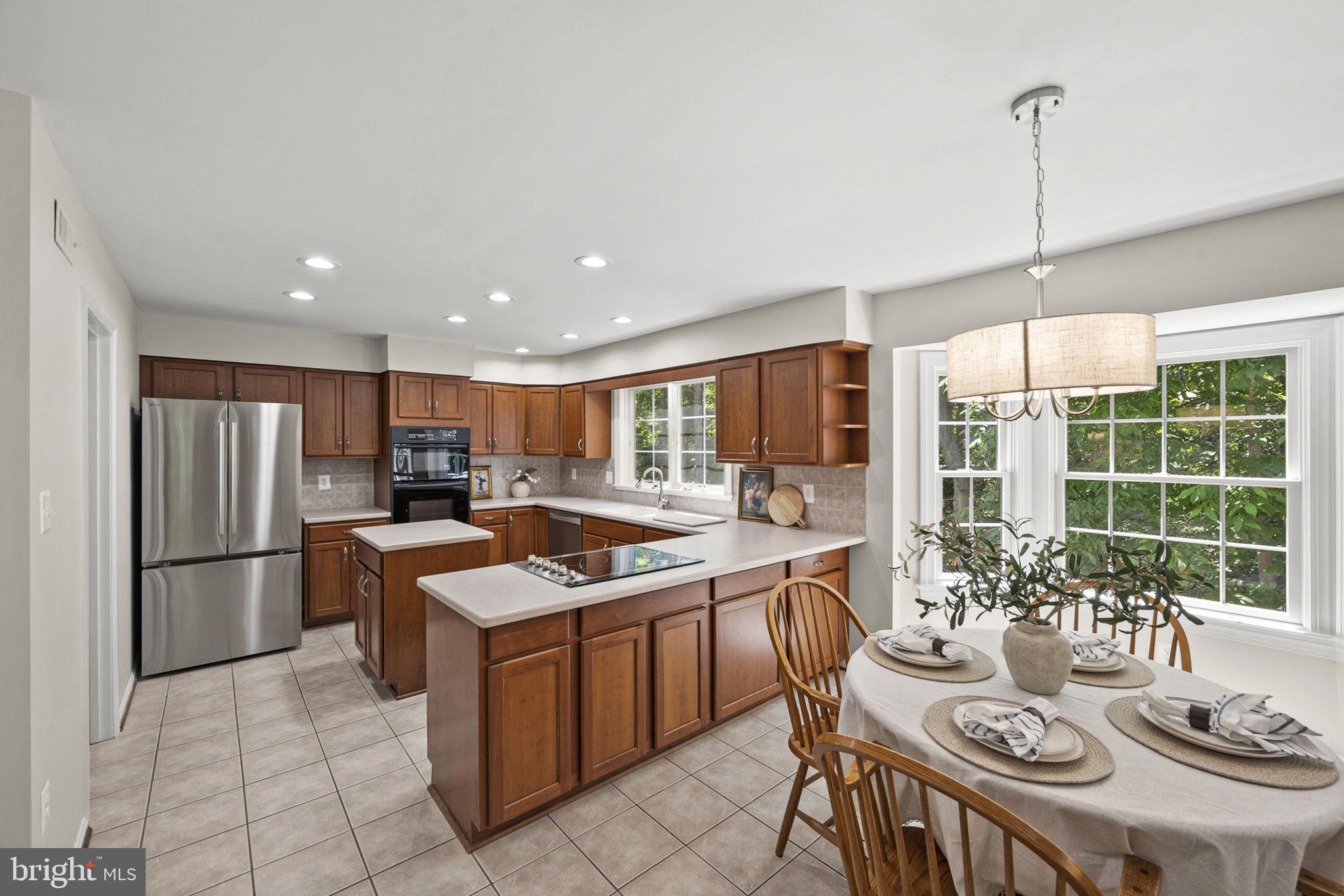 9127 Scott Street Springfield, VA 22153 - Photo 5 of 112