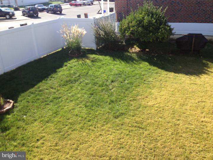 12105 Covert Road Philadelphia, PA 19154 - Photo 11 of 16 Gallery Image 11