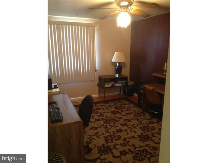 12105 Covert Road Philadelphia, PA 19154 - Photo 14 of 16 Gallery Image 14