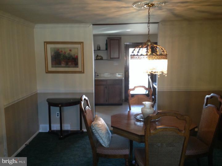 12105 Covert Road Philadelphia, PA 19154 - Photo 4 of 16 Gallery Image 4