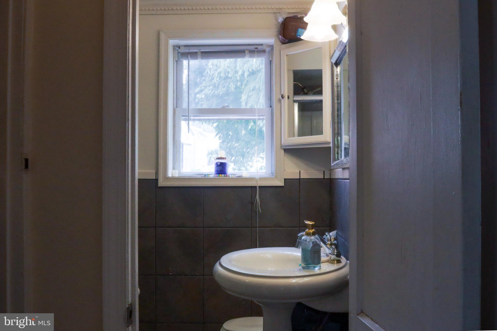 443 Vincent Road Willow Grove, PA 19090 - Photo 13 of 22