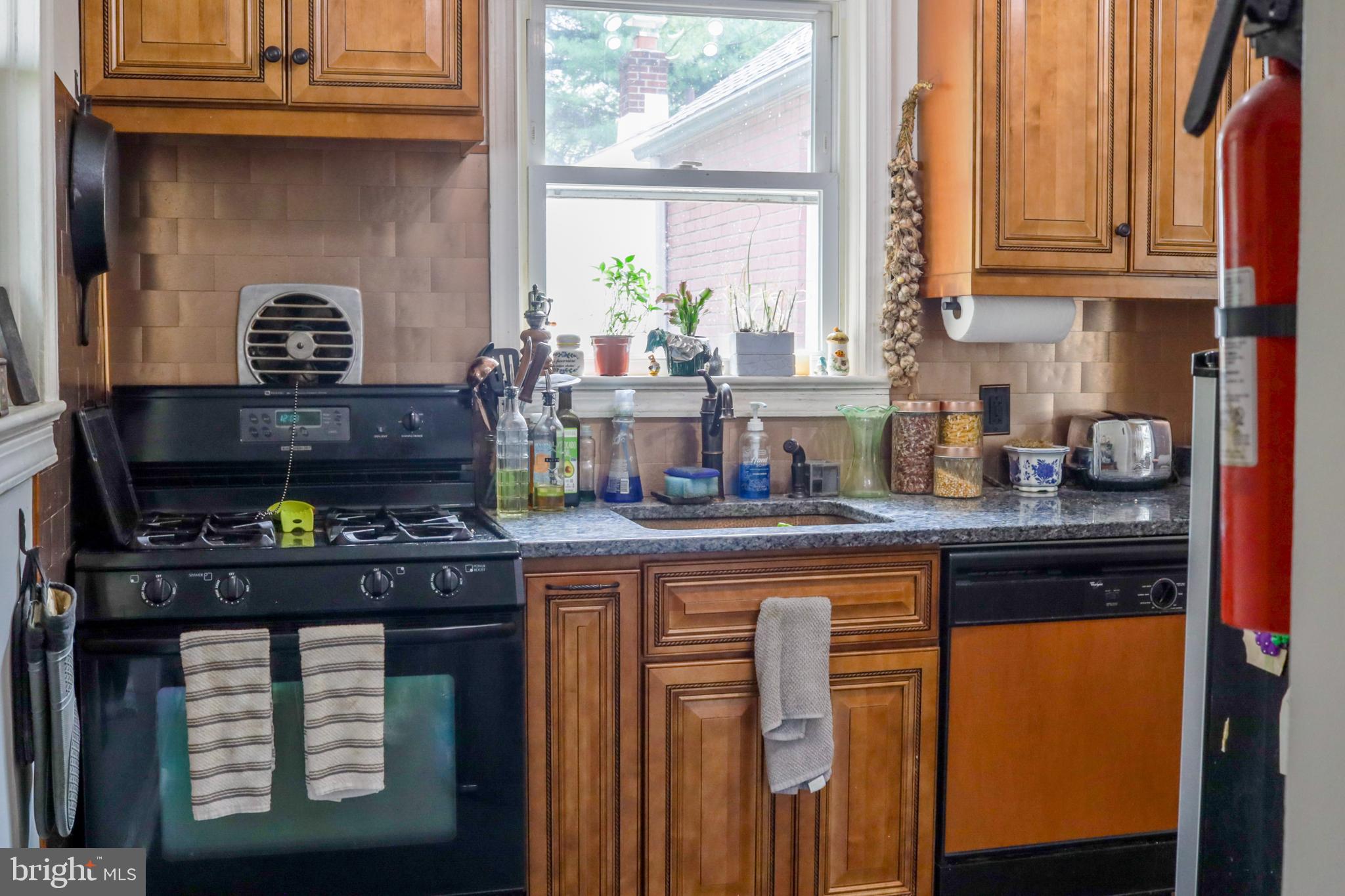 443 Vincent Road Willow Grove, PA 19090 - Photo 10 of 22