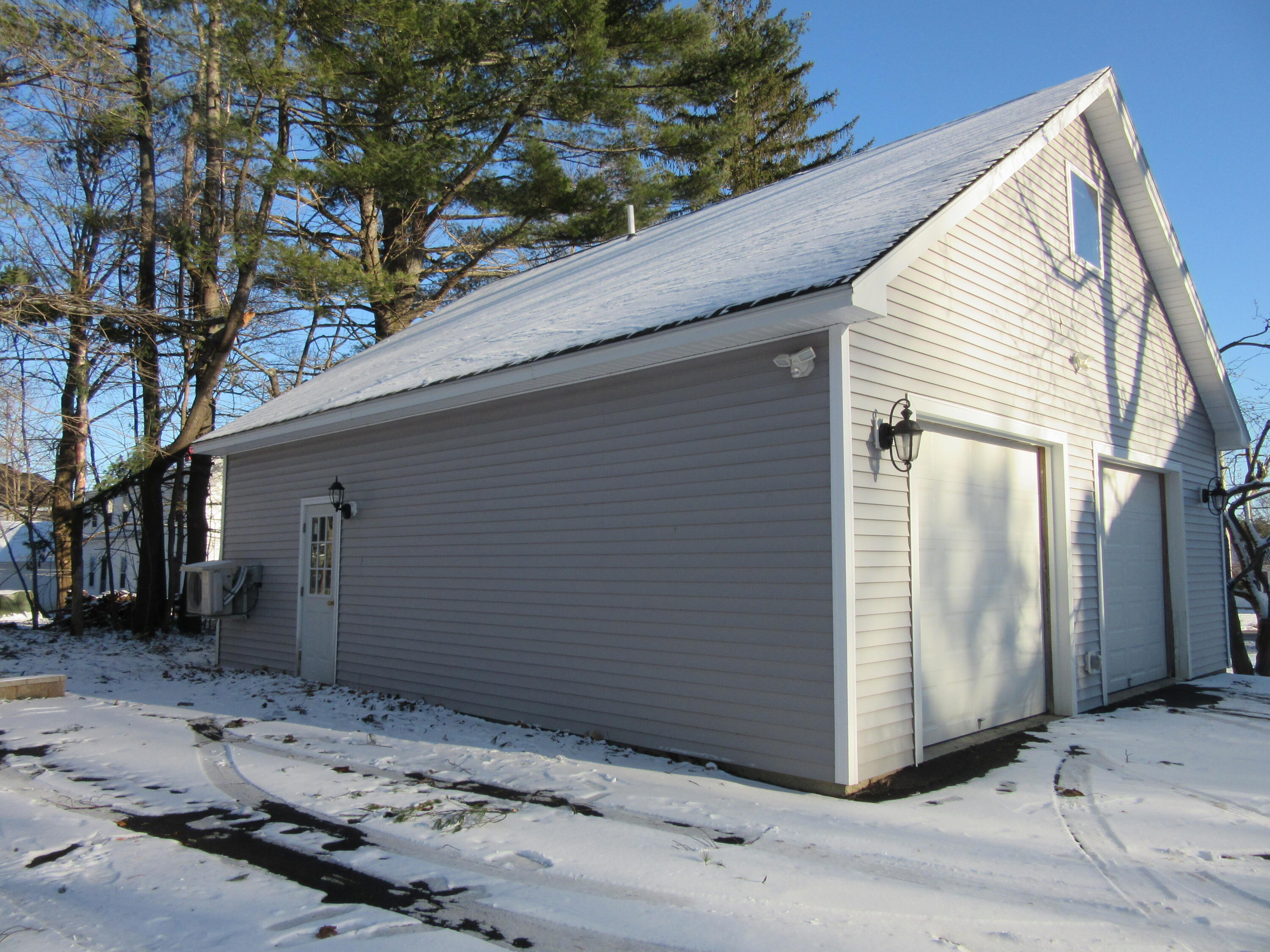 326 Main Road North Hampden, ME 04444 - Photo 10 of 49 IMG_3619