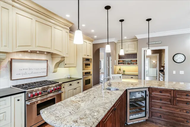 $1,249,000 | 27022 West Coventry Court, Lake Barrington, IL 60010