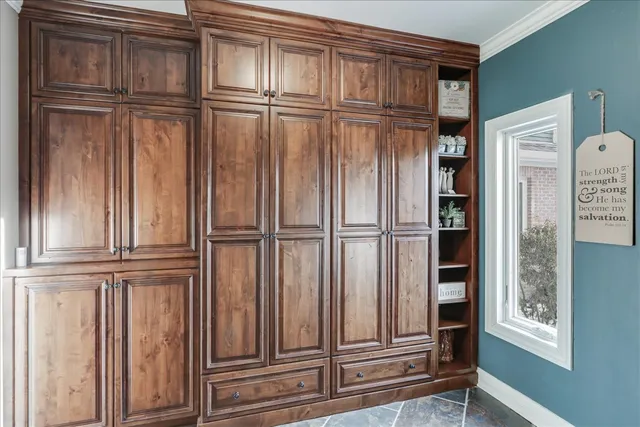 $1,249,000 | 27022 West Coventry Court, Lake Barrington, IL 60010