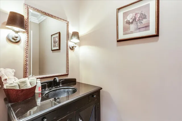 $1,249,000 | 27022 West Coventry Court, Lake Barrington, IL 60010