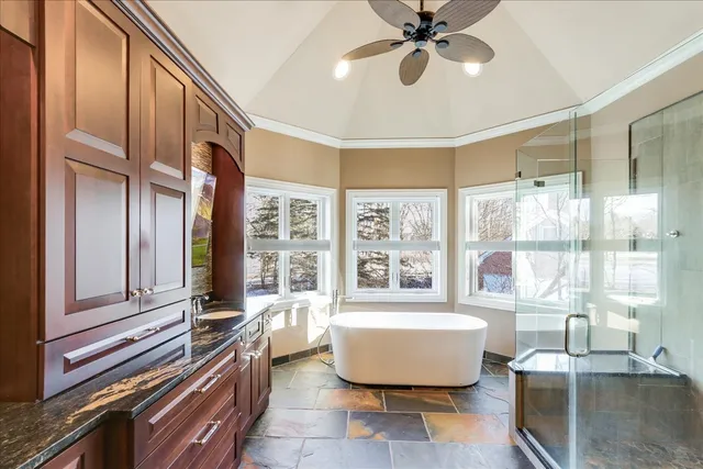 $1,249,000 | 27022 West Coventry Court, Lake Barrington, IL 60010