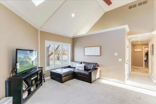 $1,249,000 | 27022 West Coventry Court, Lake Barrington, IL 60010