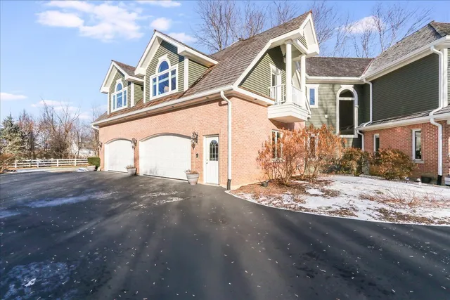 $1,249,000 | 27022 West Coventry Court, Lake Barrington, IL 60010