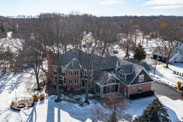 $1,249,000 | 27022 West Coventry Court, Lake Barrington, IL 60010